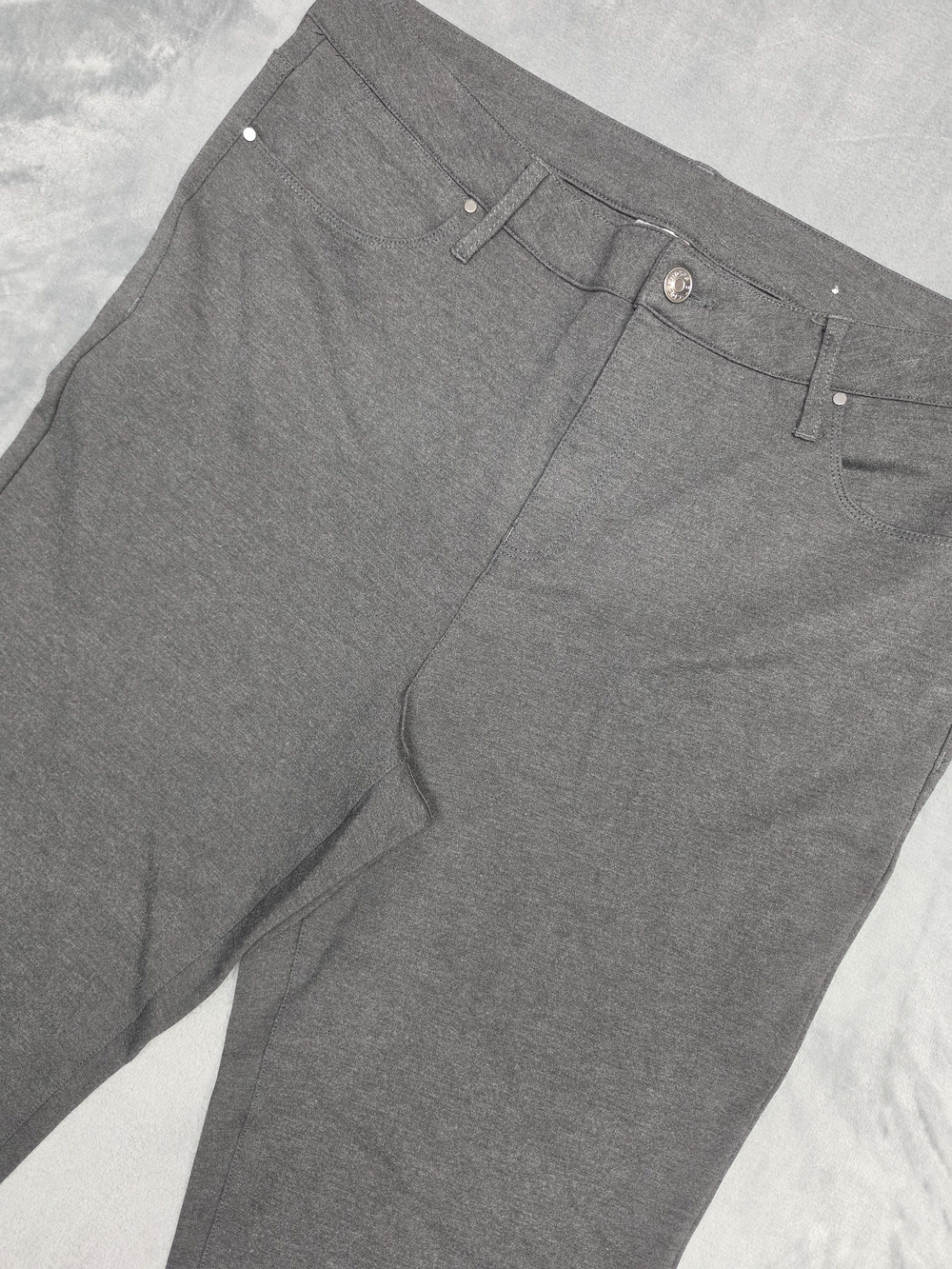 Chico's Gray Knit Straight Leg Pants Size 14 2.5R